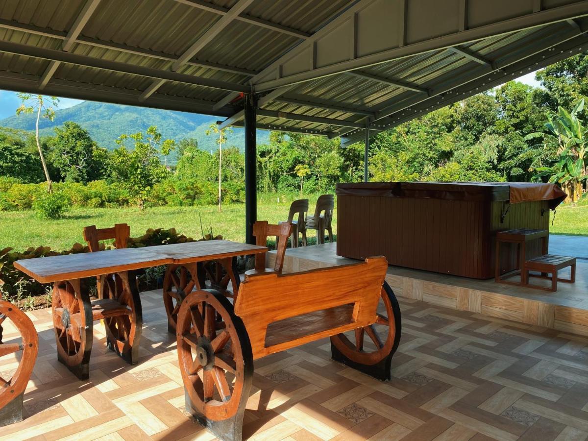 Lorenzo'S Farm And Leisure Santo Tomas Extérieur photo